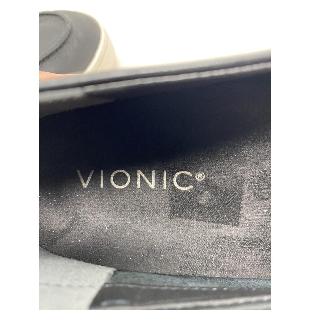Vionic Uptown Loafer - Picture 12 of 13